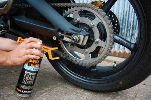 halfords muc off chain cleaner